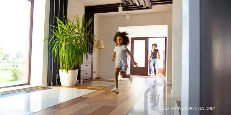 Child running in house | Source: Shutterstock